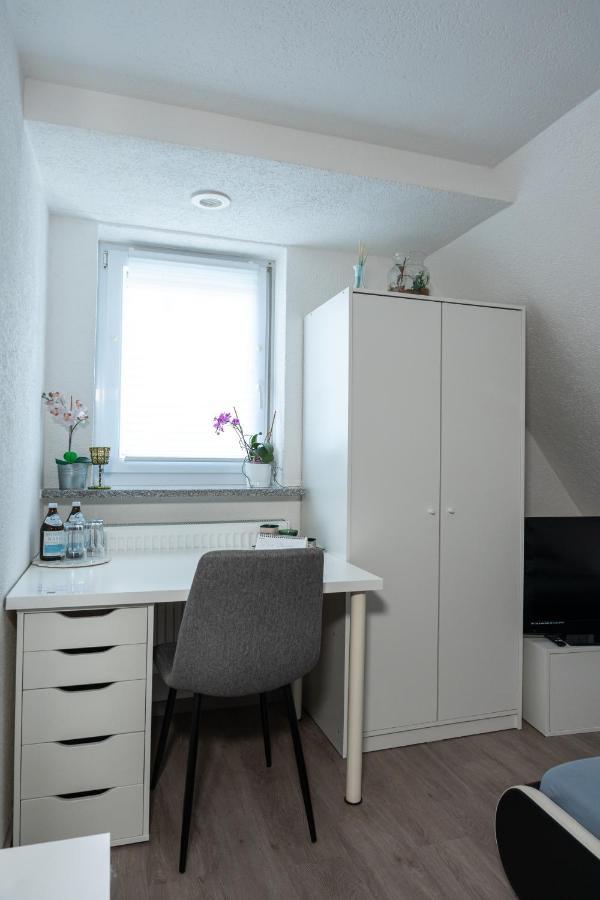#1 Modernes Zimmer Mit Pool Und Garten Memmingen Exteriör bild
